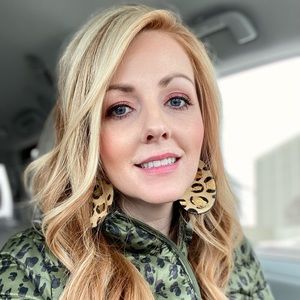 Meet your Posher, Sharaya